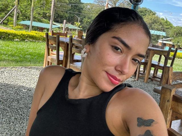 SharonKlart - Live Sex Cam - 22633733