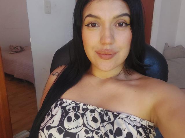 LauraRichis - Live sex cam - 22634137