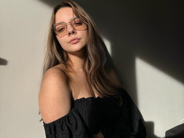 SiennaGlam - Live porn &amp; sex cam - 22638701