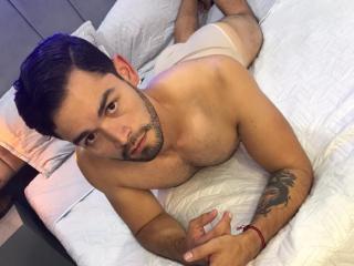 DudeFoxyLive - Live Sex Cam - 22648957