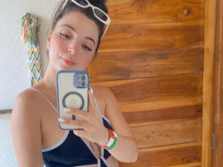 ValeryLombardi - Live sex cam - 22649333