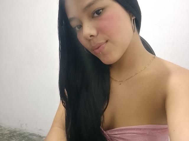 SalmaVitori - Live sex cam - 22650253