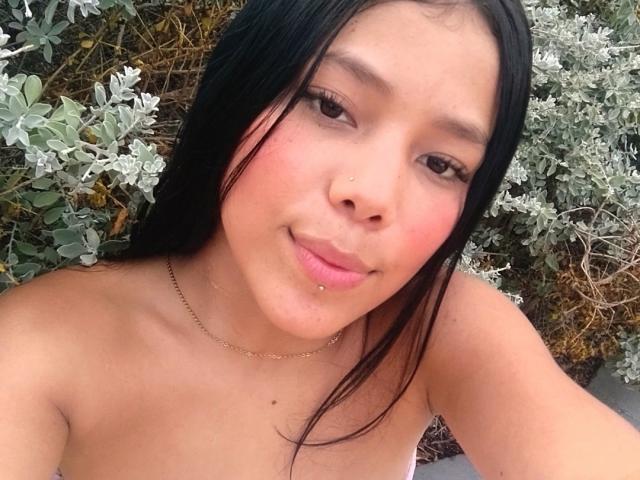 SalmaVitori - Live porn &amp; sex cam - 22650285