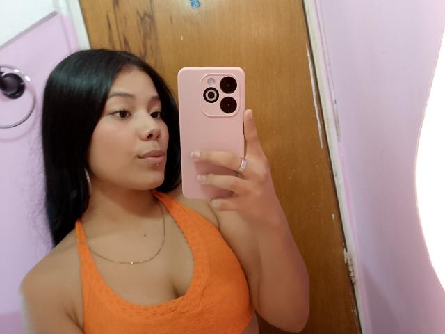 SalmaVitori - Live sex cam - 22650373