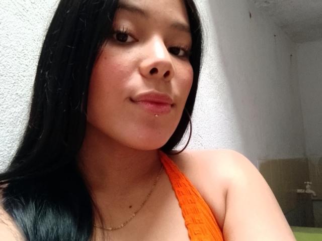 SalmaVitori - Live sex cam - 22650397
