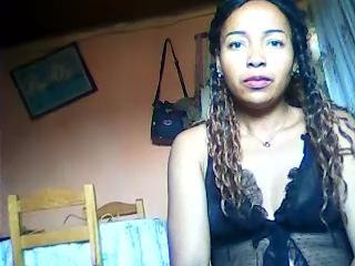 Kamillah - Sexe cam en vivo - 22652005