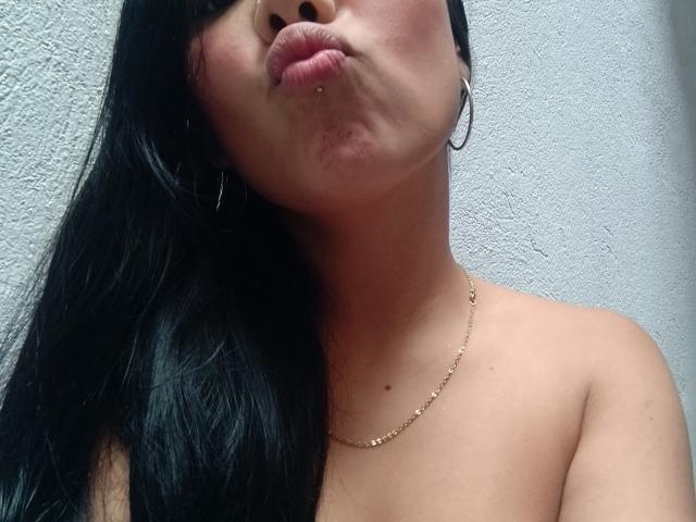 SalmaVitori - Live sex cam - 22652689