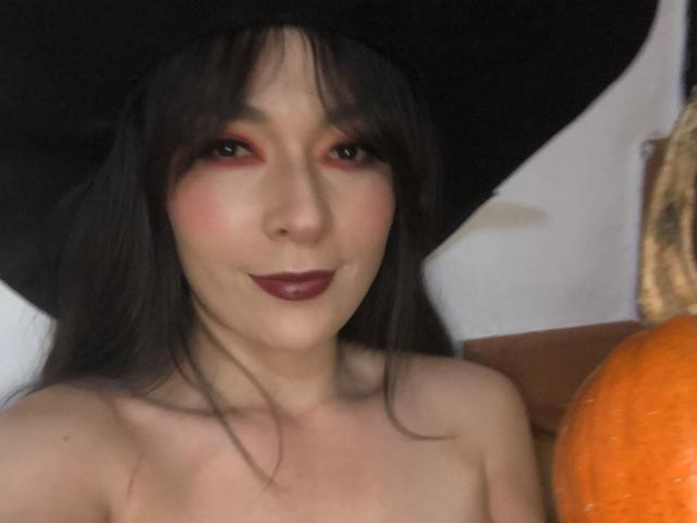 TaniaSanders - Live sex cam - 22654645