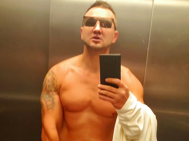 DestinyChris - Live sex cam - 22655957