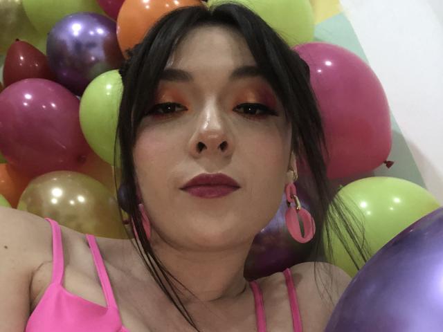 TaniaSanders - Live Sex Cam - 22660713
