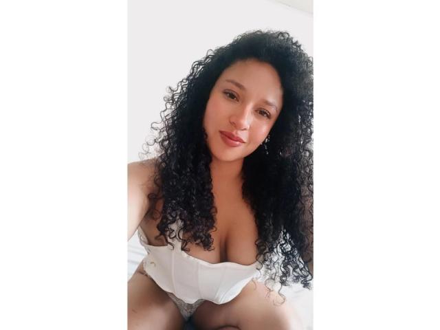 CarlaMuille - Live sex cam - 22661261