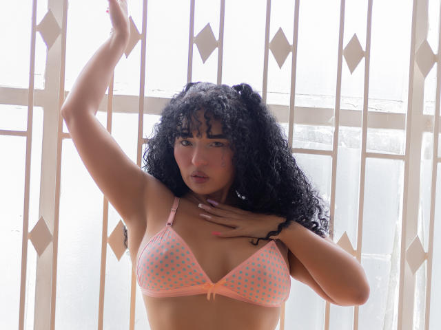 SofiaCowperX - Live porn &amp; sex cam - 22664733