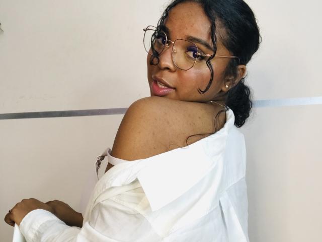 LisaMendez - Sexe cam en vivo - 22667485
