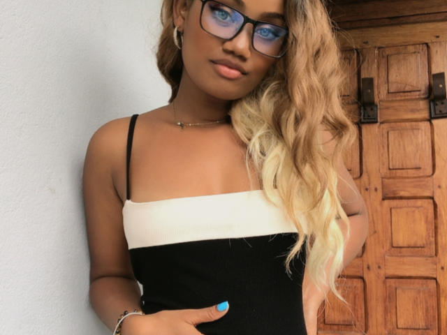 Loyrianah - Live porn &amp; sex cam - 22670061