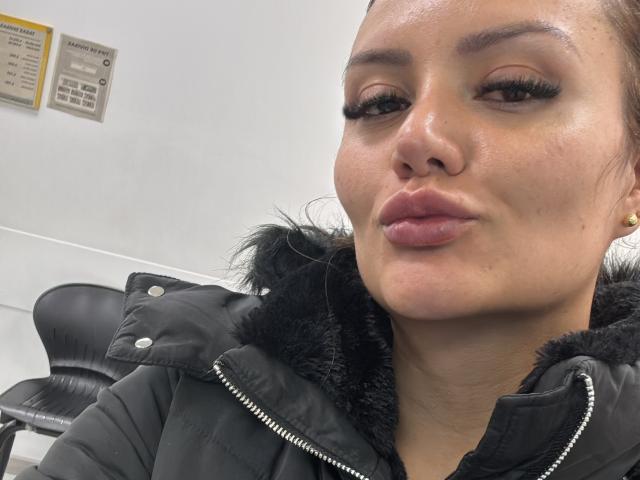 MissAry - Live Sex Cam - 22673105