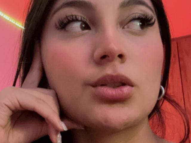 DianaFernandezz - Live sex cam - 22674573