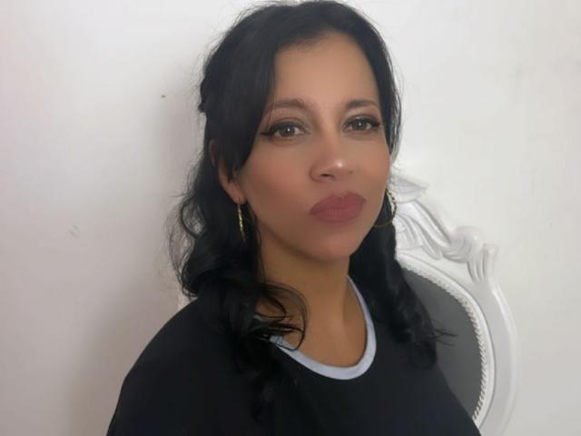 IsabellaSweett - Live porn &amp; sex cam - 22674865
