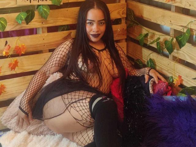 Nicolletth - Live porn &amp; sex cam - 22674877