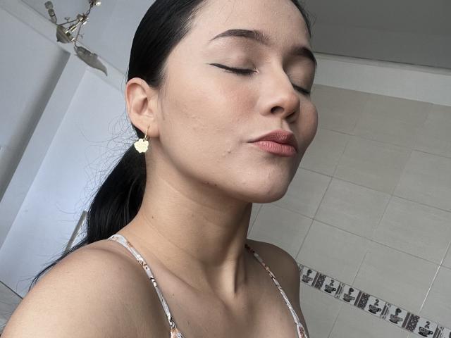 DeisyWest - Live porn &amp; sex cam - 22678505