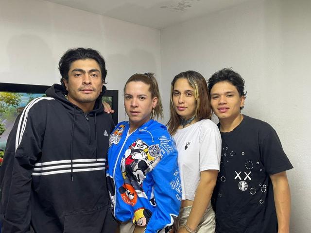 TsWomnTwoMenAnJoy - Camera khiêu dâm &amp; quyến rũ trực tiếp - 22678905