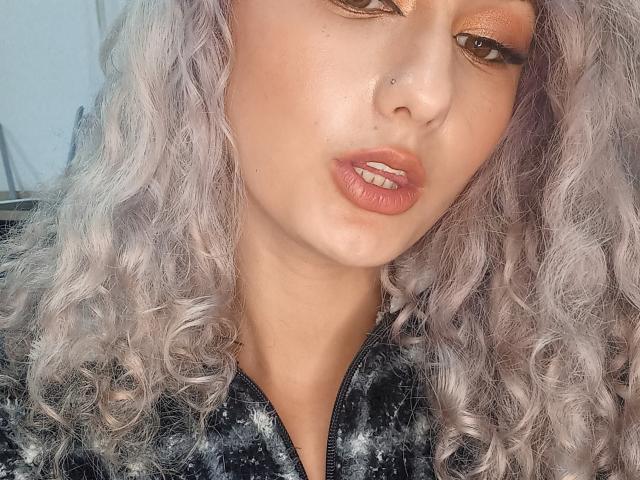 FloraSaenz - Porno na żywo i seks kamera - 22681181