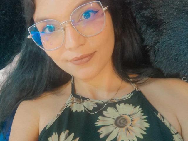 AriaLeenn - Live Sex Cam - 22681257