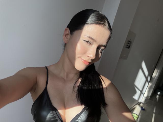 DeisyWest - Live porn &amp; sex cam - 22692233