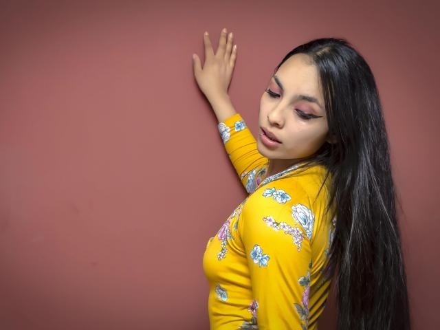 SakuraHarper - Live porn &amp; sex cam - 22698017