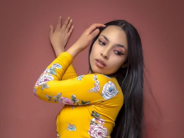 SakuraHarper - Live porn &amp; sex cam - 22698033