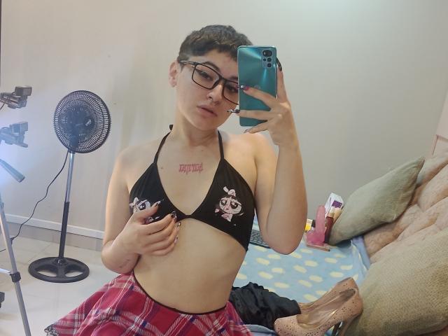 MissTat - Live sex cam - 22700505