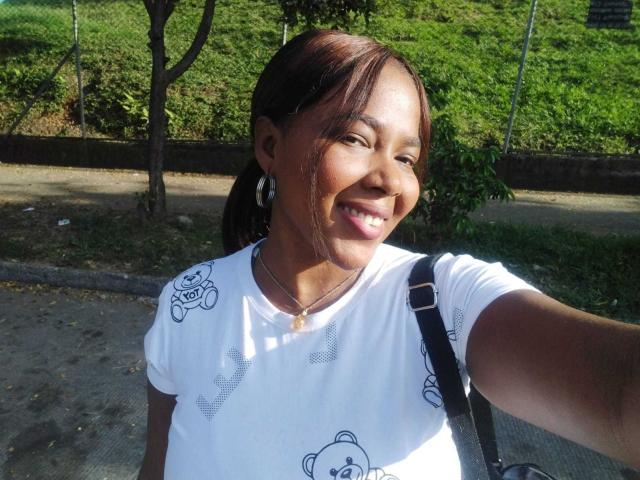 EmiraHot - Live porn &amp; sex cam - 22706181