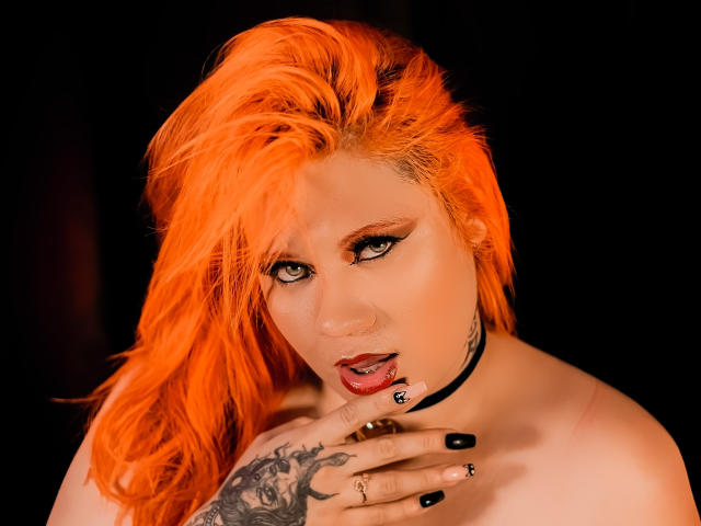 SharaPatinsonn - Live porn &amp; sex cam - 22707941