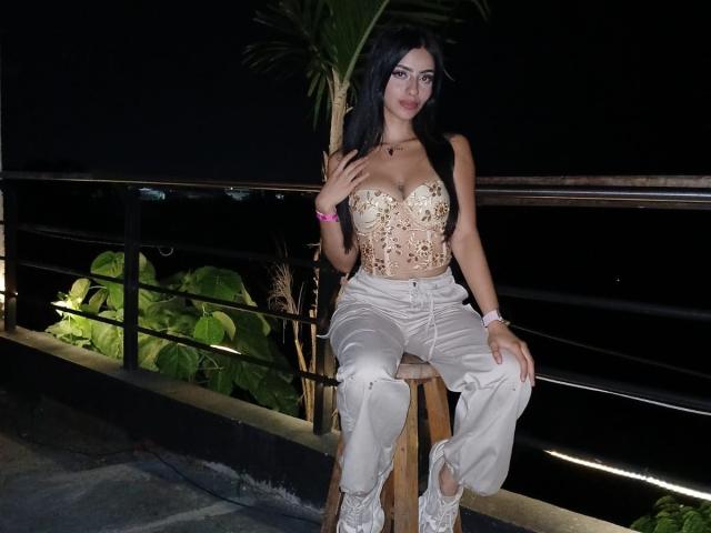 ShantalTurner - Live porn &amp; sex cam - 22708973