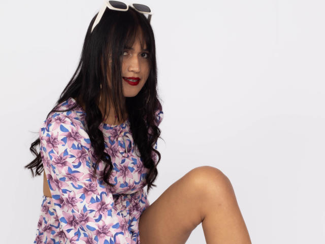 SheWolfSabriina - Live sex cam - 22711245