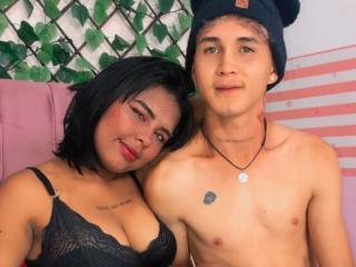 JassielAndChloe - Live porn &amp; sex cam - 22711693