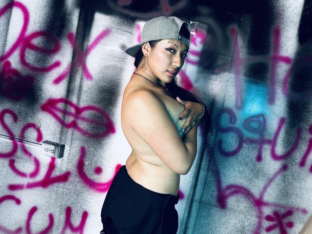 EmaKonor - Live sex cam - 22720513