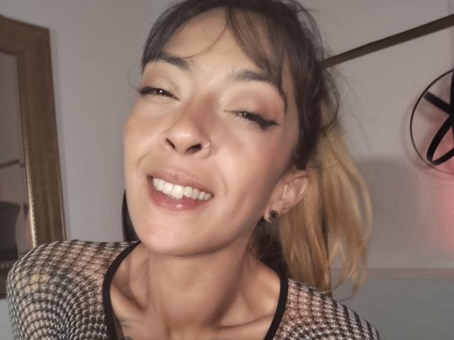IsaGonzalez - Sexe cam en vivo - 22722517