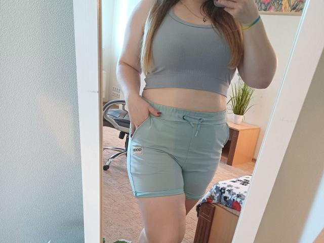 Leiliia - Live sex cam - 22729317