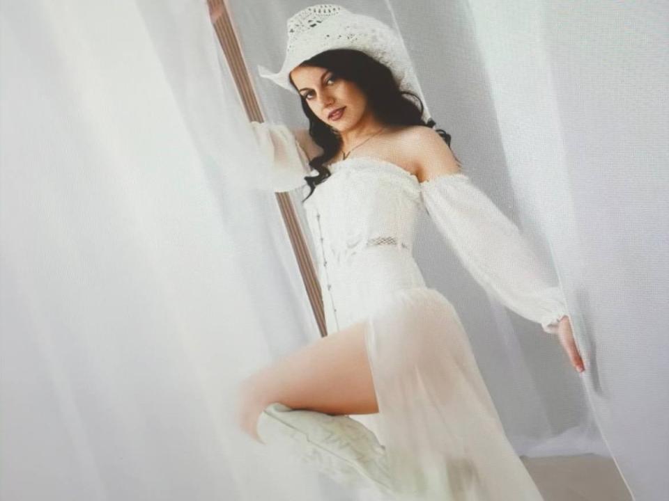 SabrinaLavv - Live sex cam - 22735917