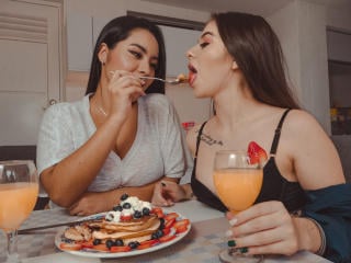 PaolaYKatty - Live Sex Cam - 22739581