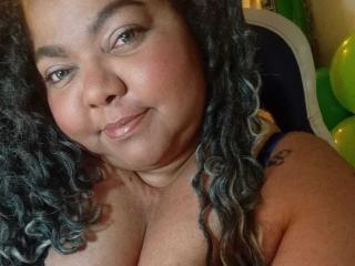 BrunetteBlue - Live sex cam - 22744105