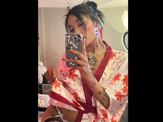 SalomeMille - Live sex cam - 22751477