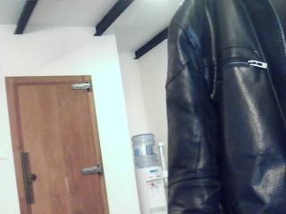 Test2 - online chat exciting with a being from Europe Female and male couple 