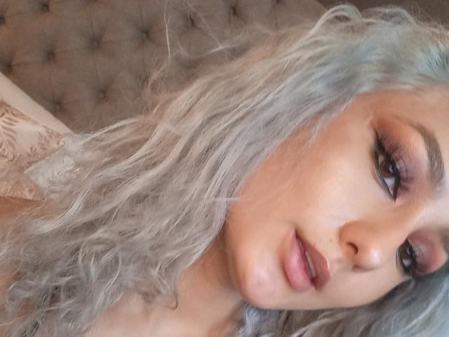 FloraSaenz - Live porn &amp; sex cam - 22757713