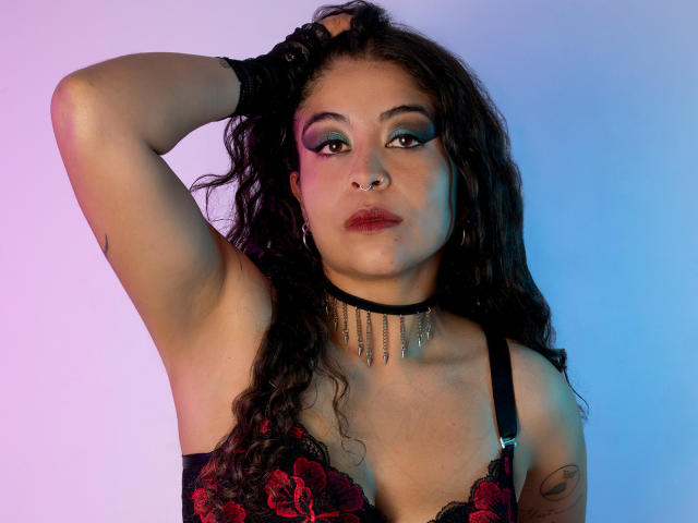 AlaiaRuchee - Live porn &amp; sex cam - 22758357
