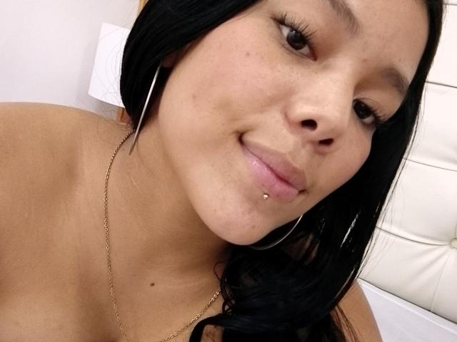 SalmaVitori - Live sex cam - 22759645