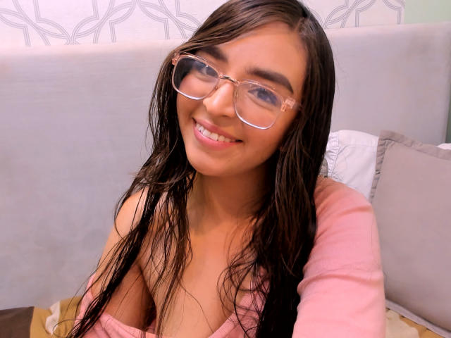 EvaMcAllister - Live sex cam - 22762393