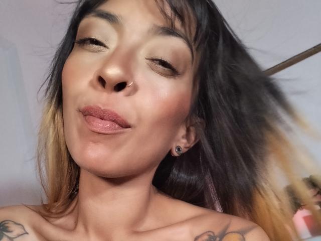 IsaGonzalez - Sexe cam en vivo - 22766733