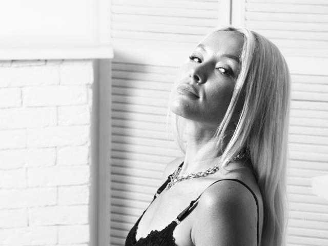 AvaGreenx - сексуальная веб-камера в реальном времени - 22769089