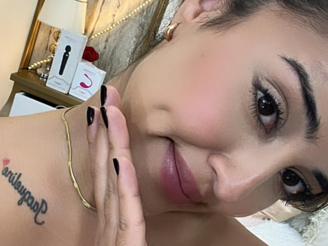 MaeCollins - Live sex cam - 22773577